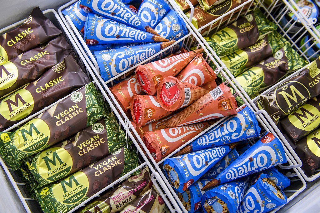 聯合利華旗下冰淇淋品牌眾多，正在實驗冰櫃溫度提高也能維持美味跟口感。 圖片來源：...
