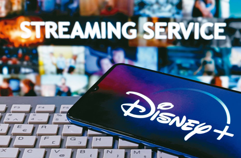 迪士尼執行長艾格說，將思考旗下串流服務Disney+的「合理定價策略」，暗示醞釀漲價。路透