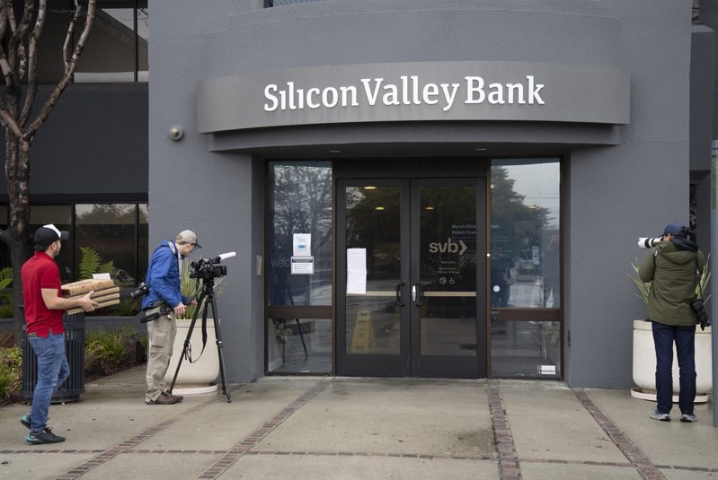 美国硅谷银行（SVB）10日因发生存款户挤兑而宣告倒闭。 新华社(photo:UDN)