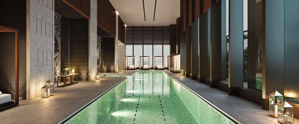 寶格麗水療中心Bulgari SPA、可眺望東京金融高樓的室內泳池。圖｜BVLG...