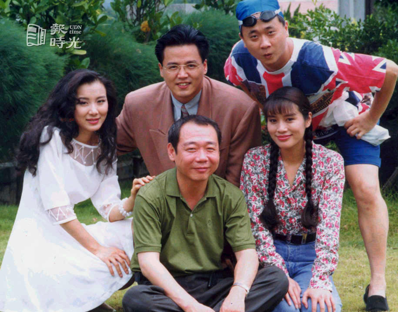 「表妹吉祥」主要演員蕭薔(左起)、林瑞陽(後)、顧寶明、丹鳳、邰智源。圖／聯合報系資料照（1992/08/31　郭肇舫攝影）