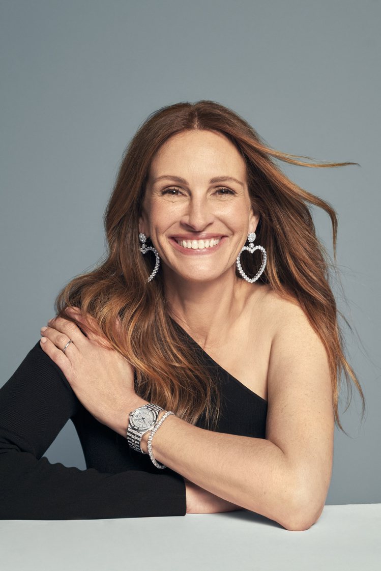 茱莉亞羅勃茲配戴蕭邦珠寶腕表，展現女性從容自信之美。圖／蕭邦提供