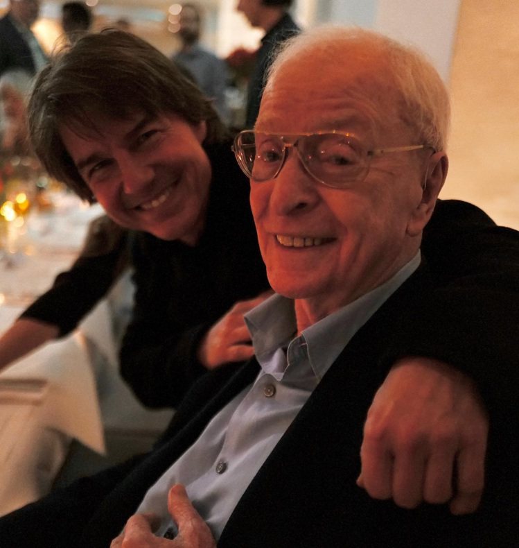 湯姆克魯斯(左)出席米高肯恩的90歲慶生宴。圖／摘自IG