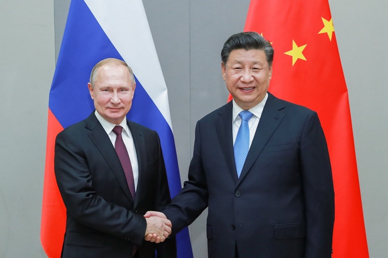 中國大陸國家主席習近平（右）第三任期首次出訪仍選擇俄羅斯，再與俄羅斯總統普亭（左）相見。圖為兩人2019年6月6日習第二任期首次訪俄時，兩人在克里姆林宮會面時情景。新華社