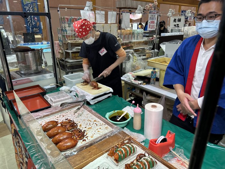 青森墨魚飯重返SOGO日本展，同樣有日本職人駐店。記者江佩君／攝影