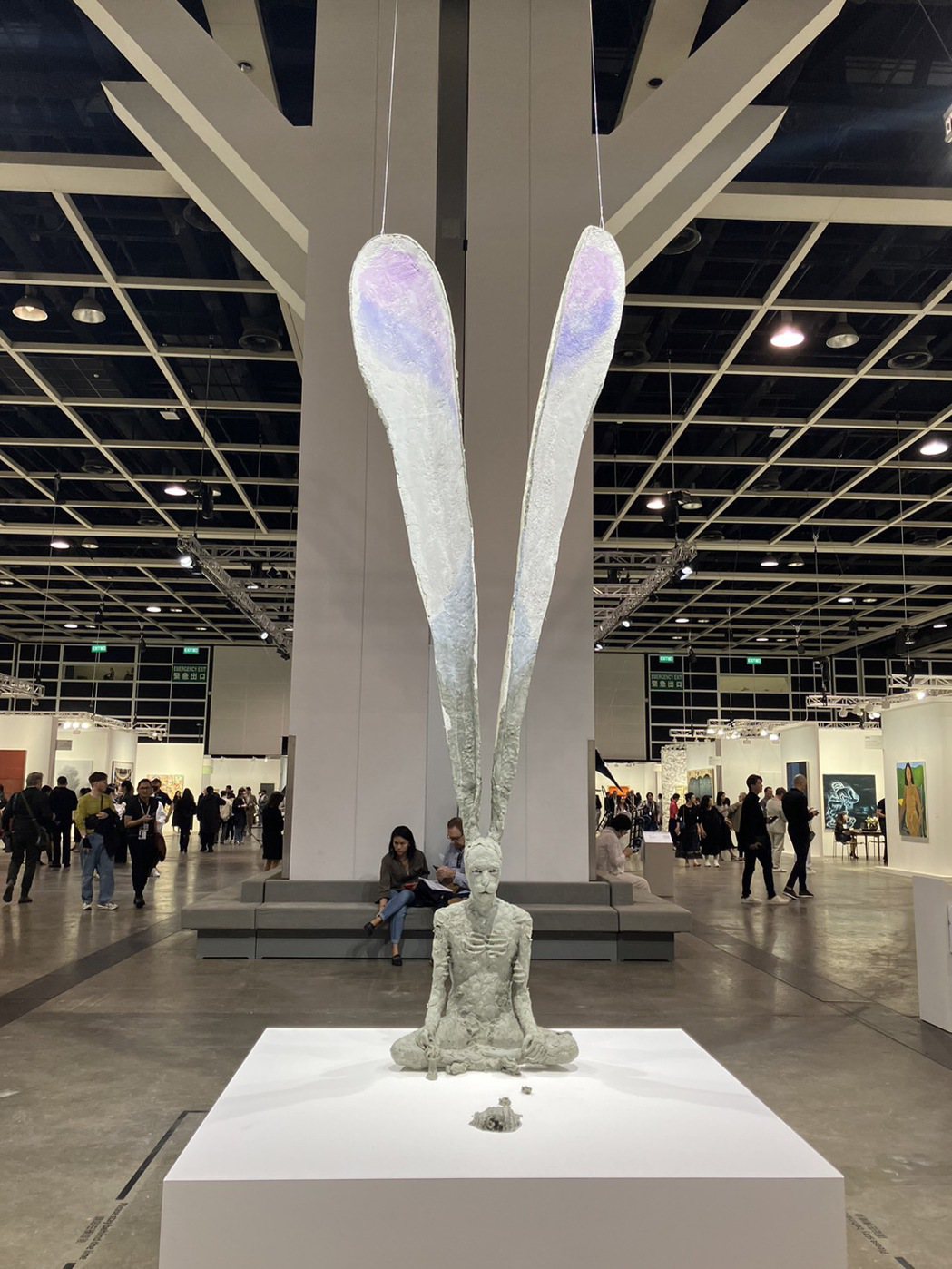 加拿大藝術家David Altmejd大型雕塑作品《向量》。記者孫曼／攝影