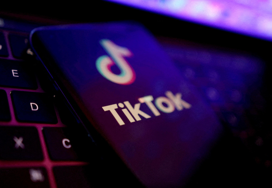 大陸短影音平台抖音國際版TikTok執行長周受資在赴美國會作證前表示，一些美國政...