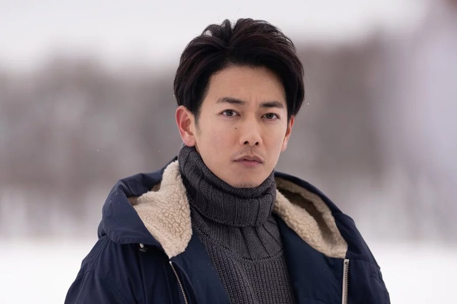 佐藤健飾演「First Love 初戀」男主角「並木晴道」。圖／Netflix提供