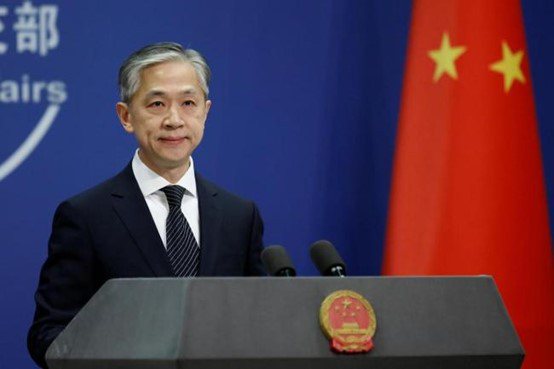 大陸外交部發言人汪文斌23日表示，中方堅持盡最大努力爭取和平統一的前景，但決不承...