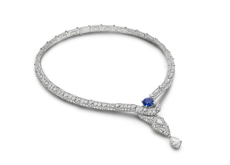 BVLGARI Serpenti系列顶级蓝宝石与钻石项链。图／宝格丽提供