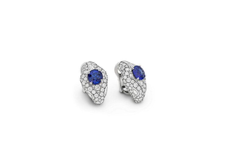 BVLGARI Serpenti系列頂級藍寶石與鑽石耳環。圖／寶格麗提供