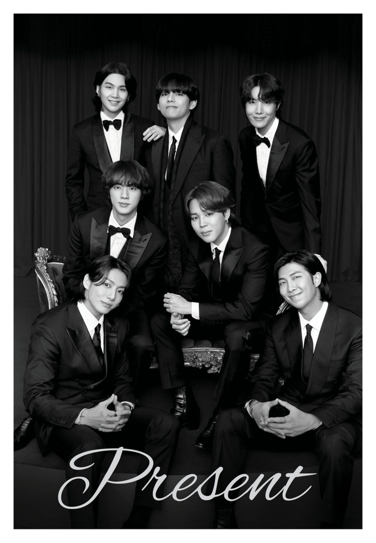 韓偶像天團「BTS防彈少年團」發行寫真集立刻銷售一空。圖／哈德客國際貿易有限公司提供