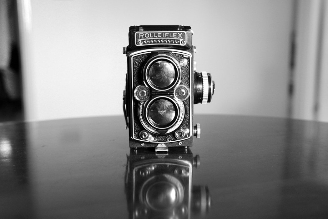 Rolleiflex 3.5E｜一定要有「觀景窗」是林煜幃挑選相機的堅持，195...