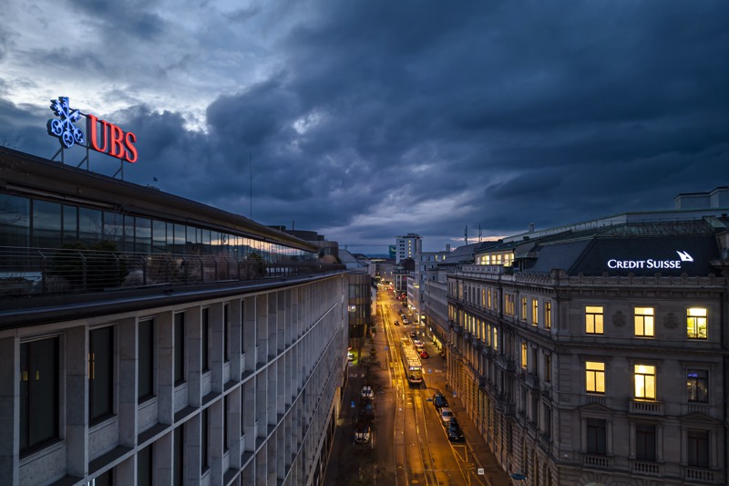 瑞銀集團（UBS）日前以30億瑞士法朗收購瑞士信貸（Credit Swisse）。歐新社