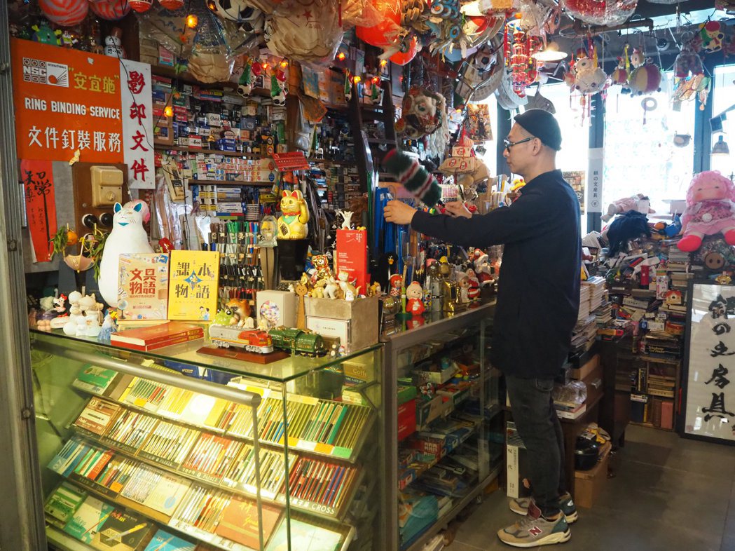 618上海街「銀の文房具」所有老商品只展不賣。記者羅建怡／攝影