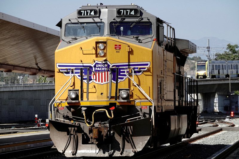 聯合太平洋火車(Union Pacific)2016年曾造成一起事故導致婦女受傷，日前獲得休士頓陪審團裁定獲賠5.57億，不過公司將持續上訴。（美聯社）