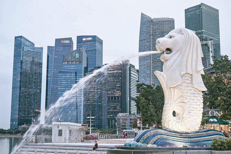 過去兩年來，新加坡的通膨率幾乎每個月都超過香港。（歐新社）