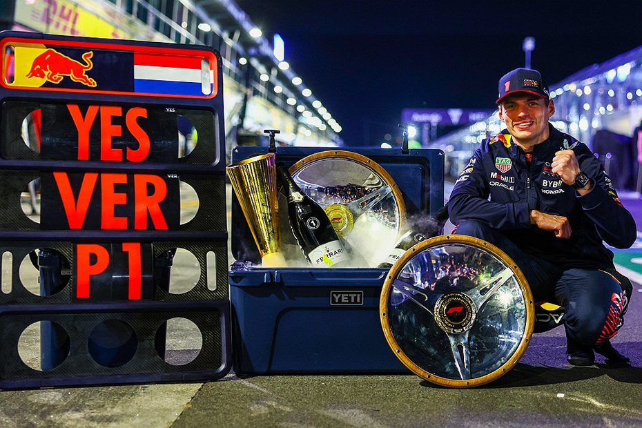 澳洲大獎賽事面臨一系列的混戰衝擊，不過Oracle Red Bull Racing車隊車手Max Verstappen仍成功奪冠。 圖／Red Bull提供