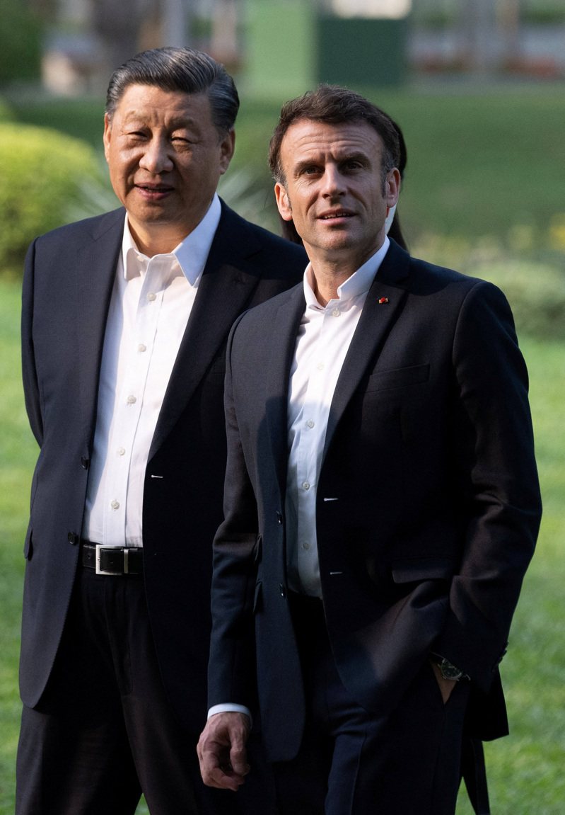 图为大陆领导人习近平（左）与法国总统马克宏（右）。 路透社(photo:UDN)