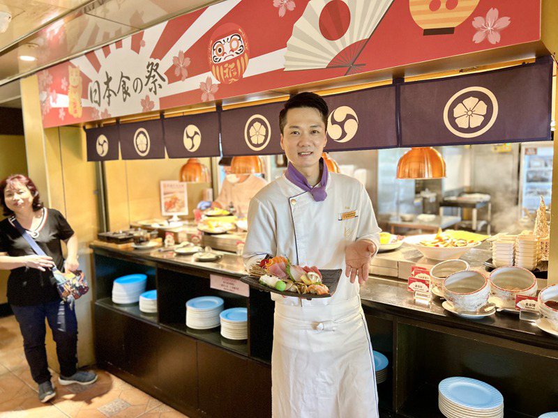 一走進新采自助百匯餐廳，滿滿的日本風格映入眼簾。清新溫泉飯店提供