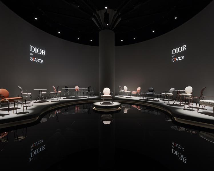 2023年米蘭國際家具展，Dior Maison續寫與 Philippe Starck 第二年的合作關係，打造經典雋永的家飾系列，推出此次最具有代表性的Monsieur Dior扶手椅。圖／Dior提供