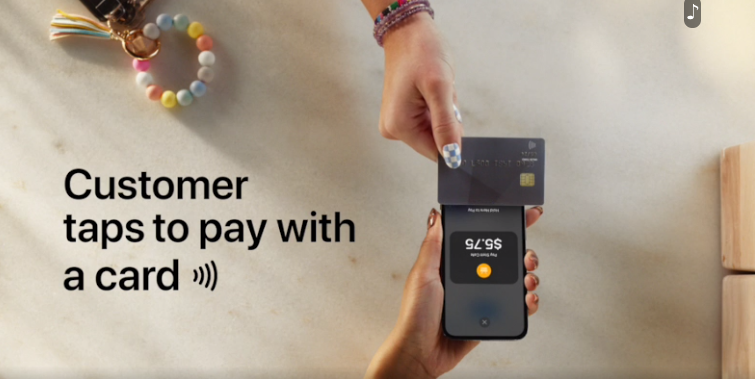 消費者可以使用信用卡支付。