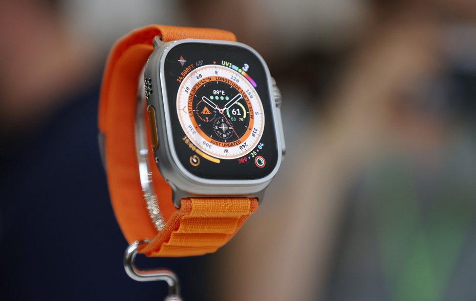 Apple最新專利曝光，未來Apple Watch可能將加入「相機」等新功能。圖為示意圖。最新款Apple Watch Ultra。圖／歐新社