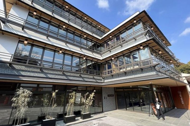 2022年10月開幕的「和空 成田山門前」為話題新興旅館。圖片來源／向日遊顧問有...