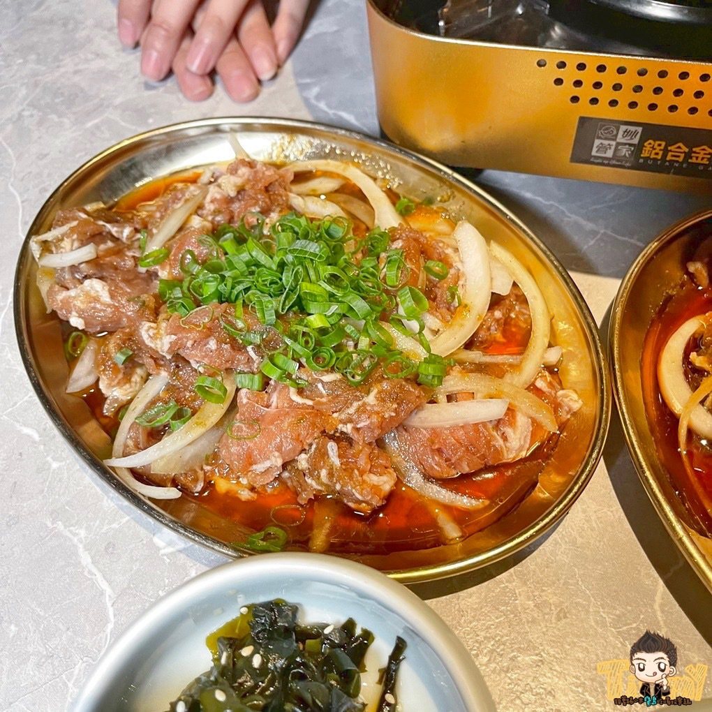 FOND訪 韓國傳統豆腐鍋。跟著踢小米吃喝玩樂趣授權提供