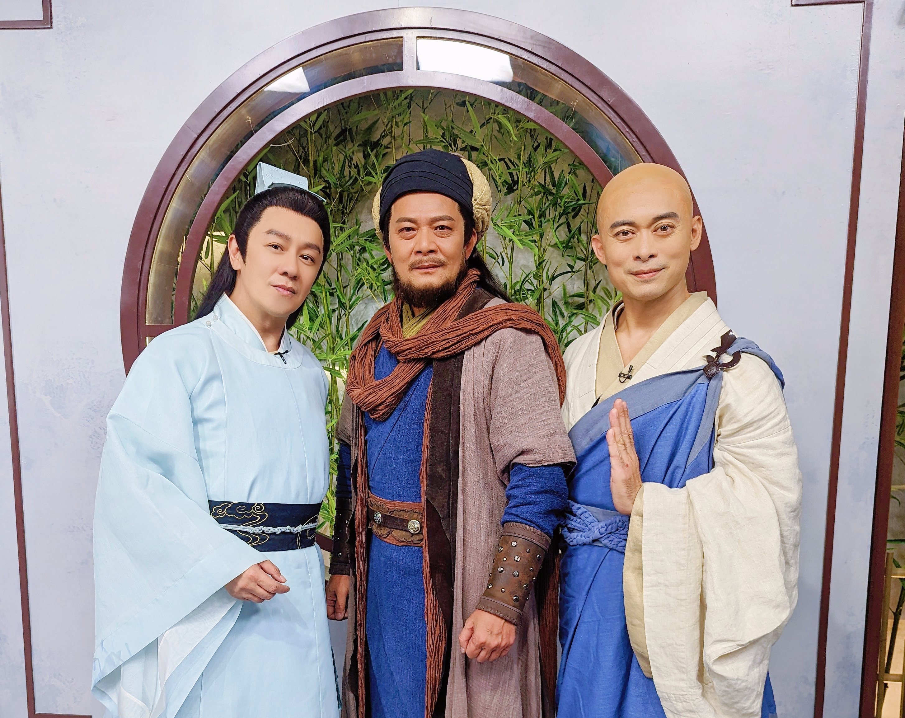 陳浩民(左起)、黃日華與樊少皇隔了多年再以「天龍八部」中的扮相現身。圖／艾迪昇傳播提供