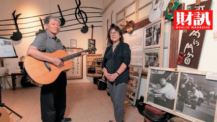 許雅琴與廖哲夫兩人，花了10年時間將台灣最大的老樂器廠改造為「新雅歌表演藝文推廣中心」。（圖／彭世杰攝）