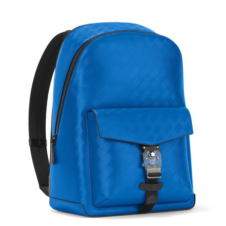 風尚3.0系列後背包，具有細膩的藍色壓紋與M Lock 4810鎖扣，48,900元。圖／萬寶龍提供