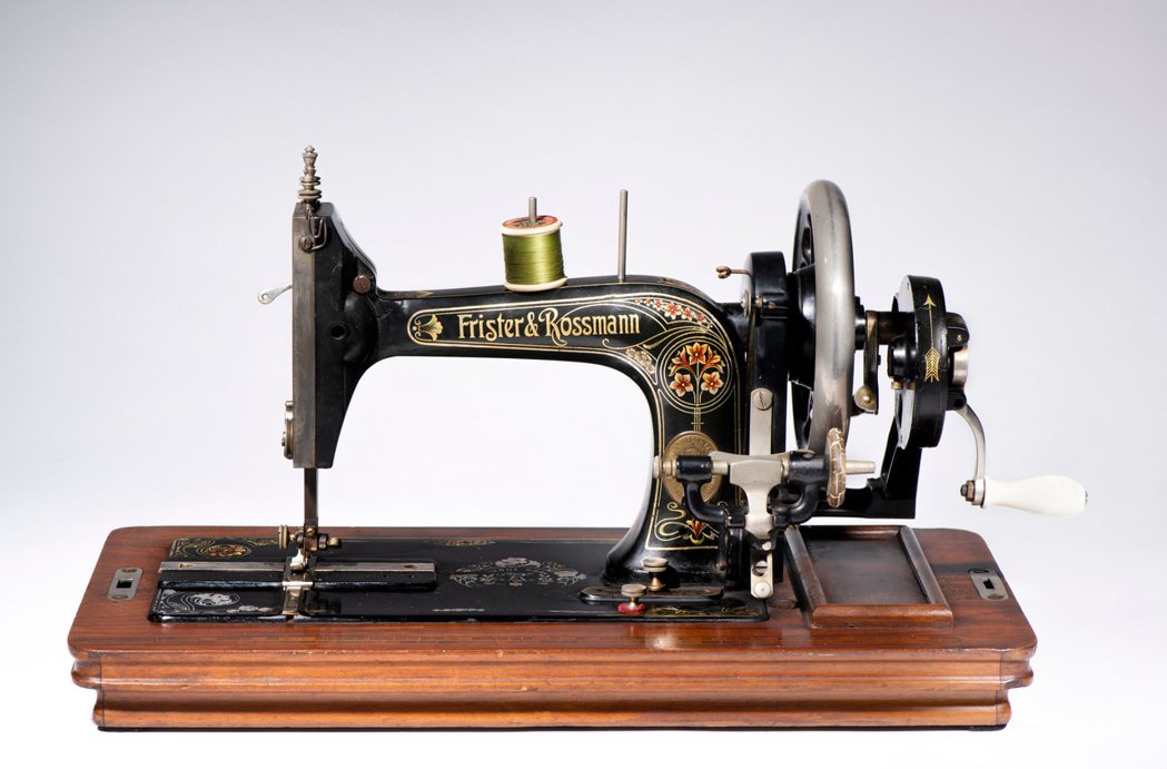 奇美博物館產業類典藏〈弗里斯特與羅斯曼TS Model K縫紉機〉，德國，約19...