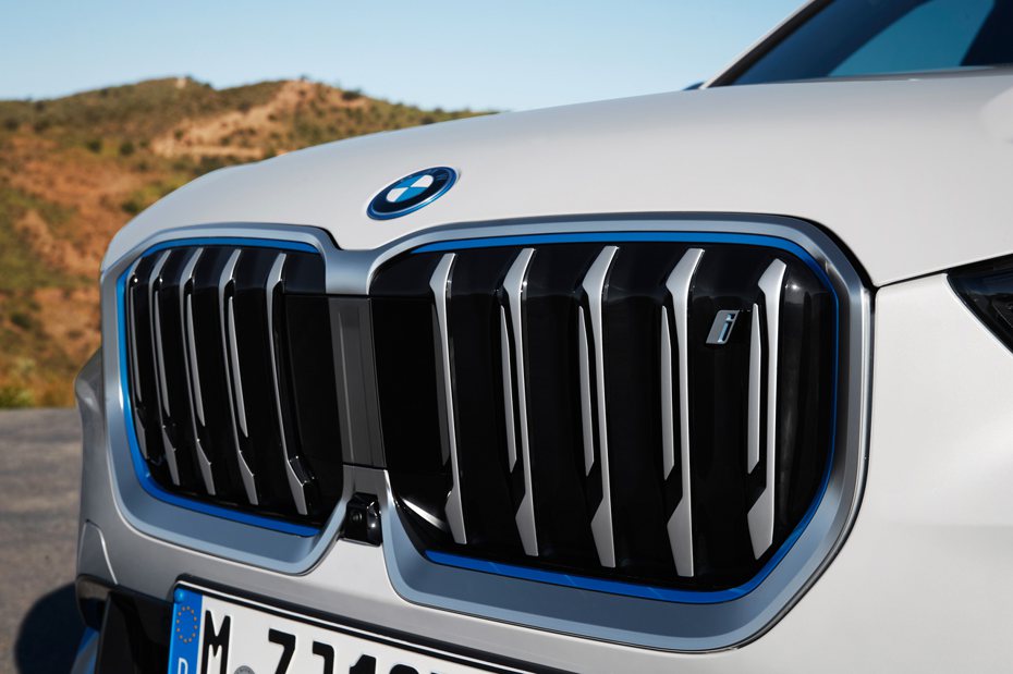 全新BMW iX2純電休旅將於年底在德國正式投產。 摘自Motor 1