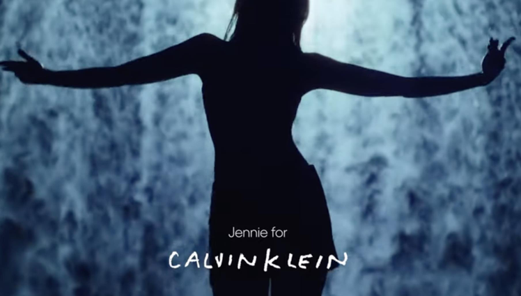 Calvin Klein將在本月首次推出Blackpink Jennie限量聯名...