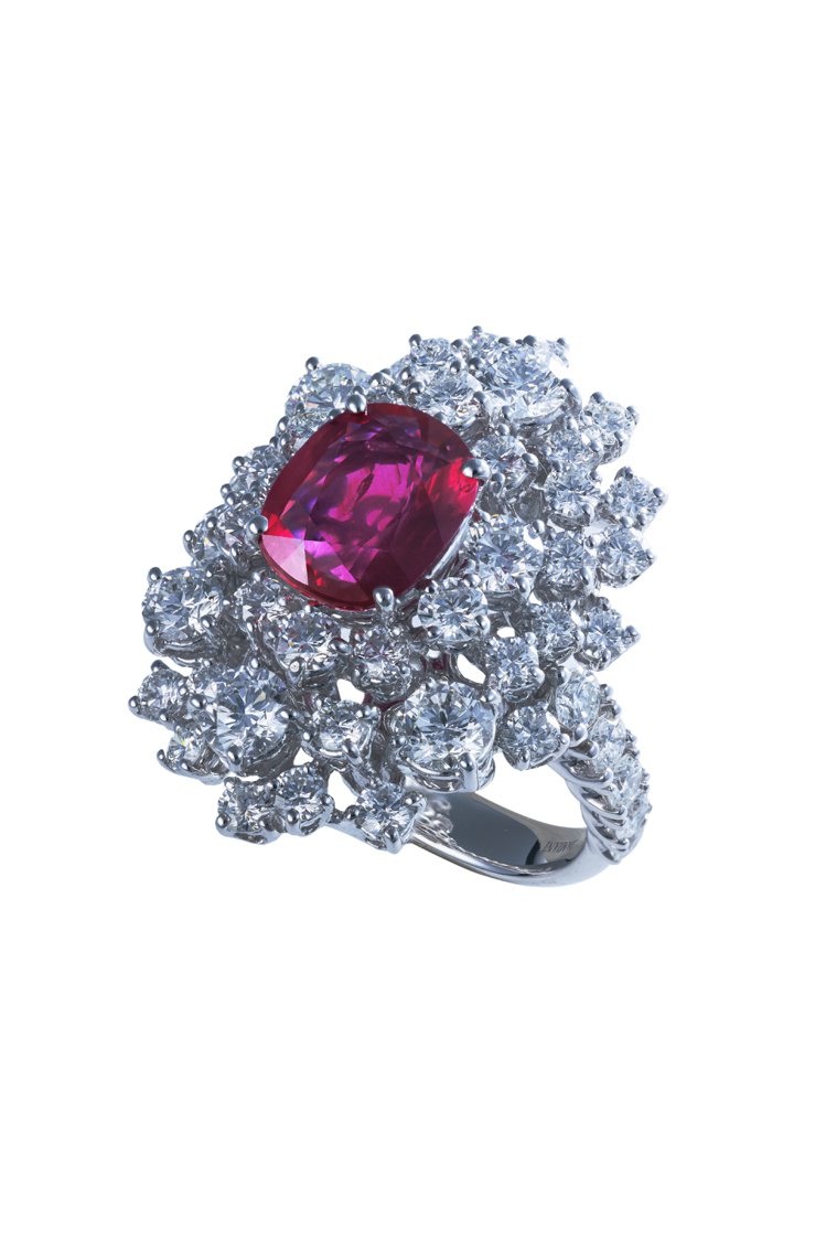 DAMIANI Mimosa紅寶含羞18K白金紅寶石全鑽高級訂製戒指，262萬元...