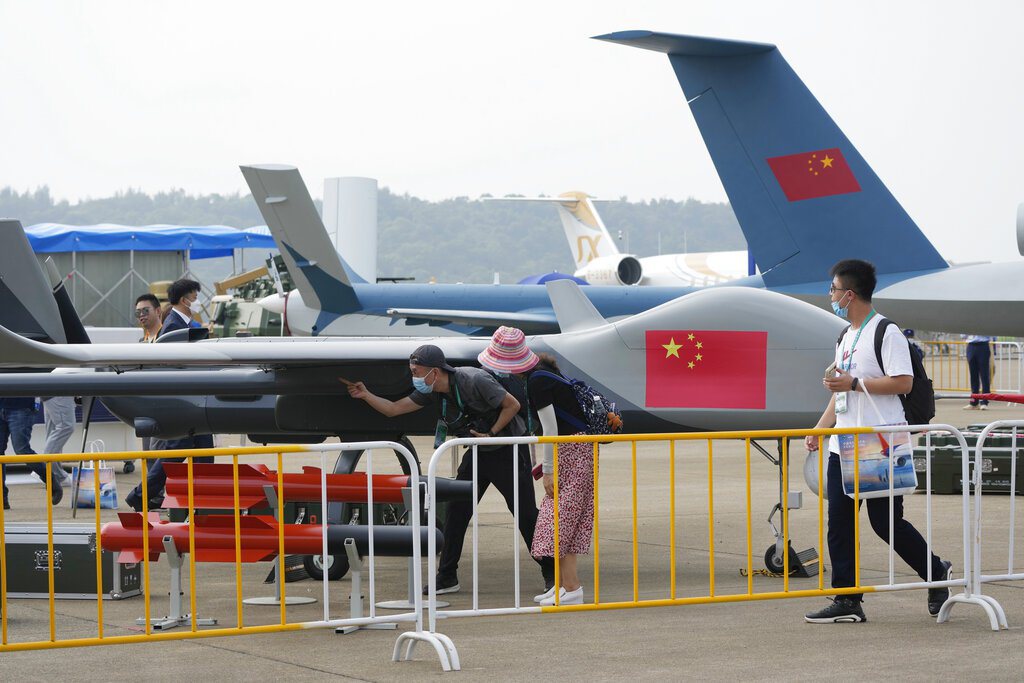 圖為中國國際航空航天博覽會展示解放軍無人機。 圖／美聯社