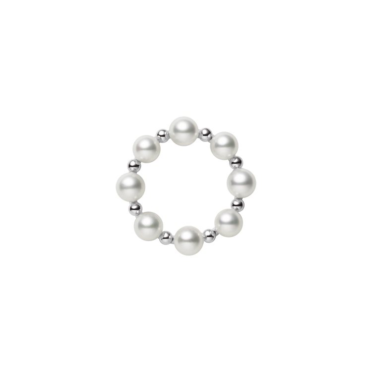 MIKIMOTO純銀花環造型珍珠胸針，純銀搭配日本Akoya珍珠，12,000元。圖／MIKIMOTO提供