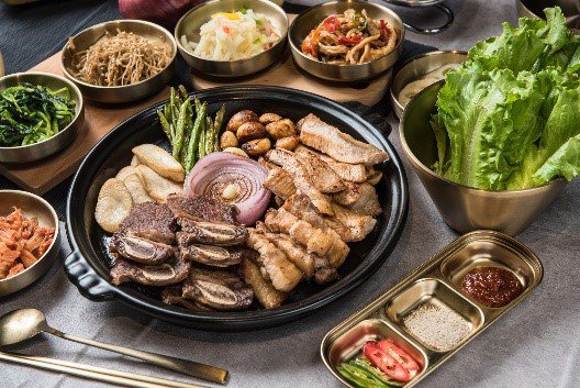 道地韓式料理「輪流請客」推出限時2天的送紅包活動。圖/有你共創提供