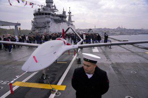 土耳其海軍「一艦多用」，兩棲突擊艦搖身一變全球首艘無人機航母
