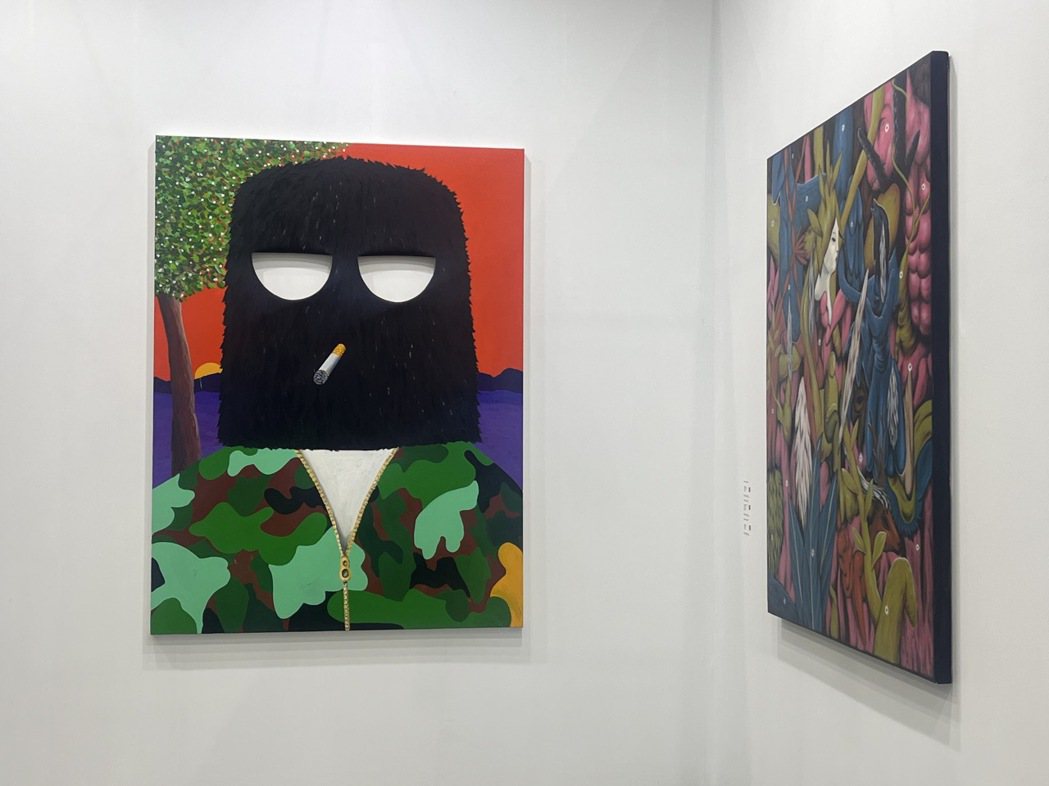 英國藝術家Andrew Maughan作品（左）。 圖／Chris Chen提供