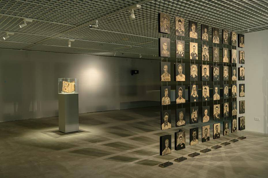 「無法離開的人」3F展場一隅，北師美術館提供。攝影／王世邦