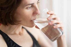 沒事多喝水！網議6大喝水好處 減肥、改善便秘超有感 圖片來源:Unsplash