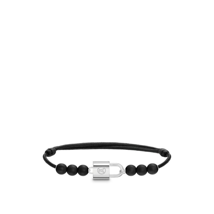 Silver Lockit黑色鈦金屬珠子及黑色聚酯纖維繩手鍊，22,700元。圖／路易威登提供