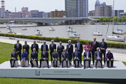 七大工業國（G7）財金首長13日結束三天會議，並發表聯合聲明，對全球經濟不確定性升高示警。（美聯社）