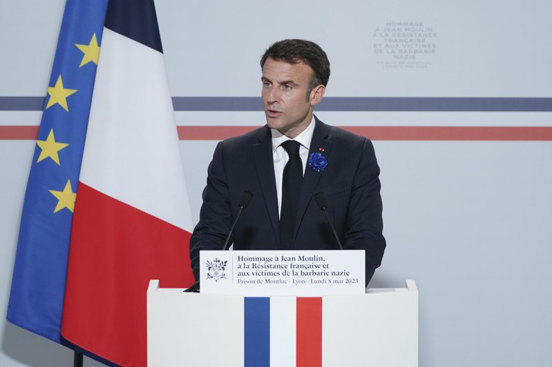 法國總統馬克宏15日將在凡爾賽宮對約200位企業領袖發表演說，設法展現他吸引外國投資的能力，他也將在會議場邊會晤特斯拉執行長馬斯克。美聯社