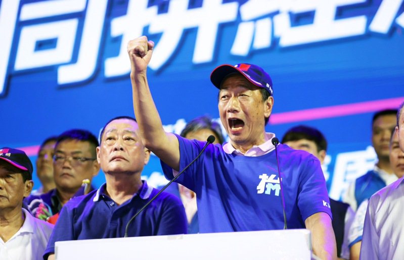鴻海創辦人郭台銘在臉書表明「將盡最大努力支持侯友宜勝選」。本報資料照片