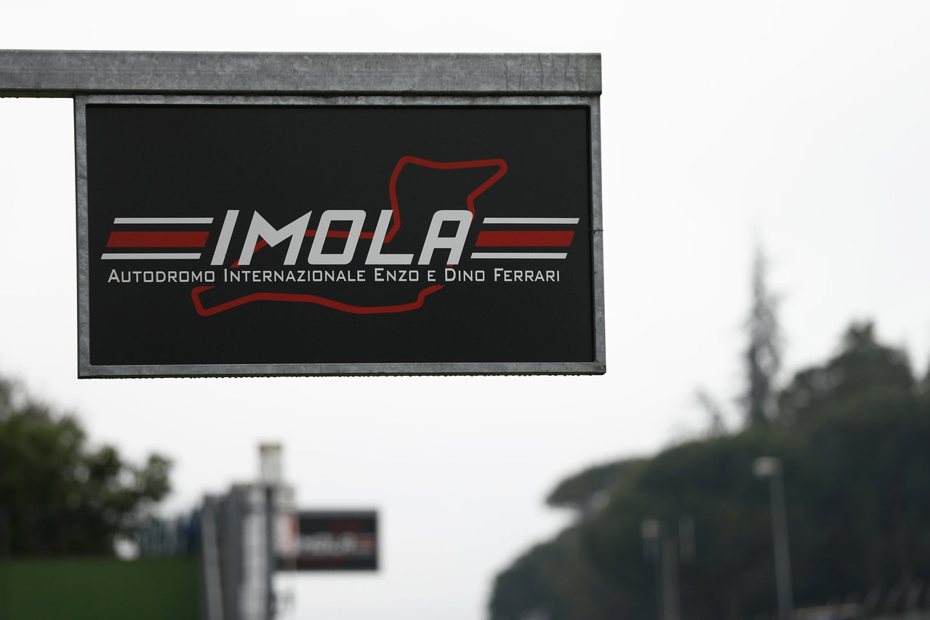 由於洪災肆虐，F1發出聲明，取消本周在義大利舉辦的艾米利亞-羅馬涅大獎賽。 圖／摘自Twitter：McLarenF1