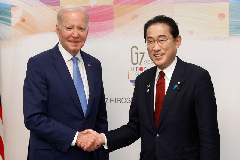 美國總統拜登（左）、日本首相岸田文雄（右）。法新社