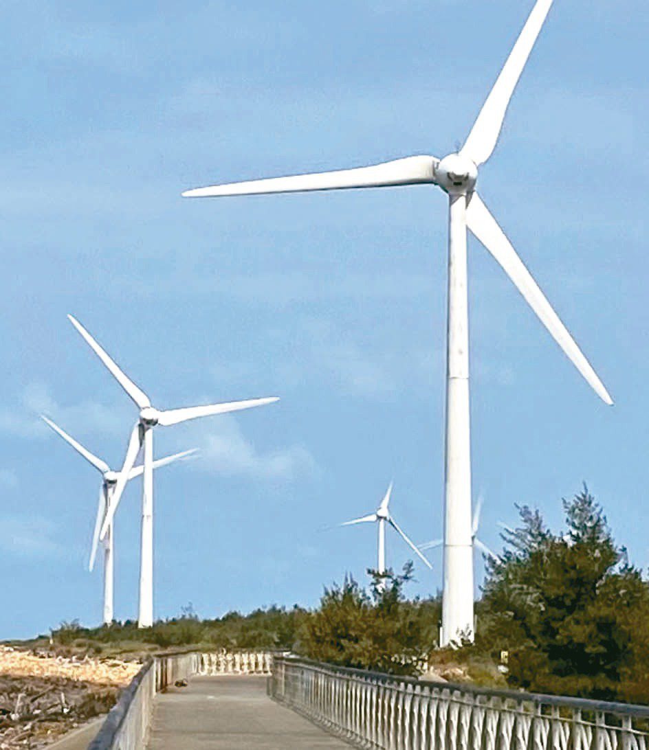 去年底風力發電出力首次突破100萬瓩。（本報系資料庫）